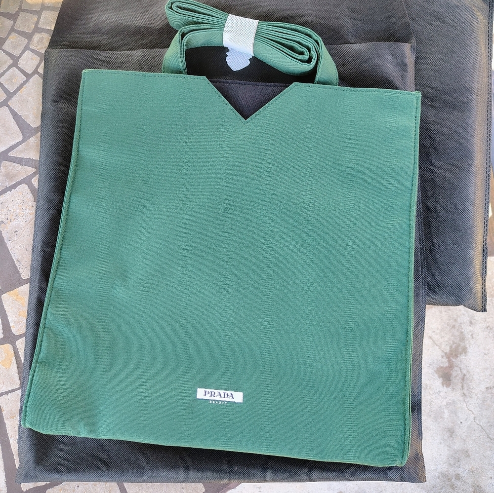 Prada PARADIGME Beauty Green Unisex Tote NEW! Limited Edition With Dust Cover